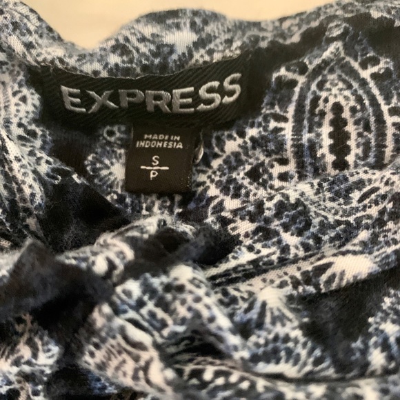 Express top - Picture 2 of 3